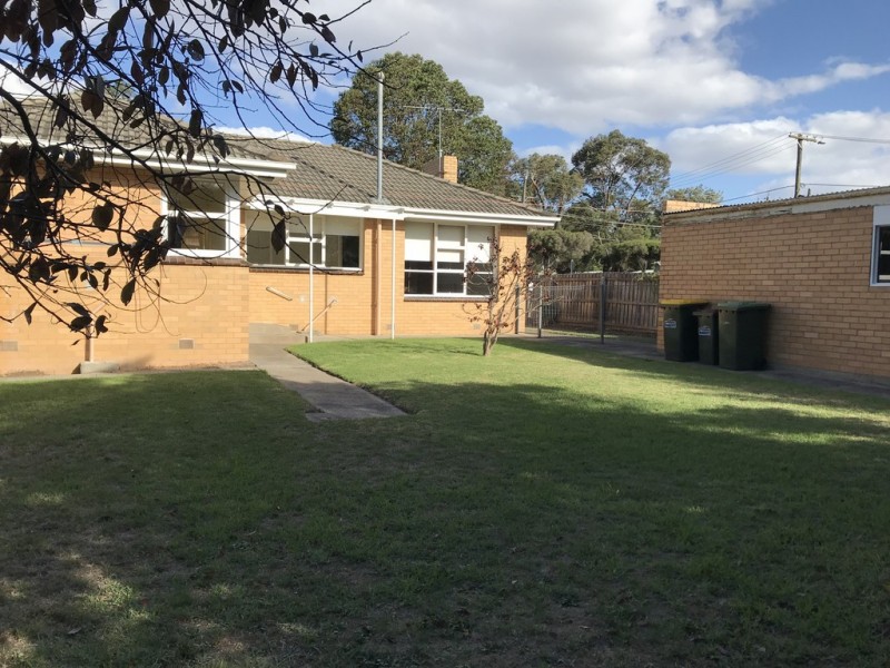 14 Barrabool Road, Highton VIC 3216