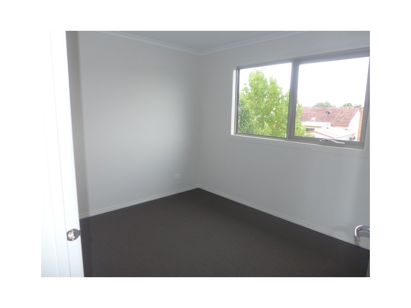 2/22 Addis Street, Geelong West VIC 3218