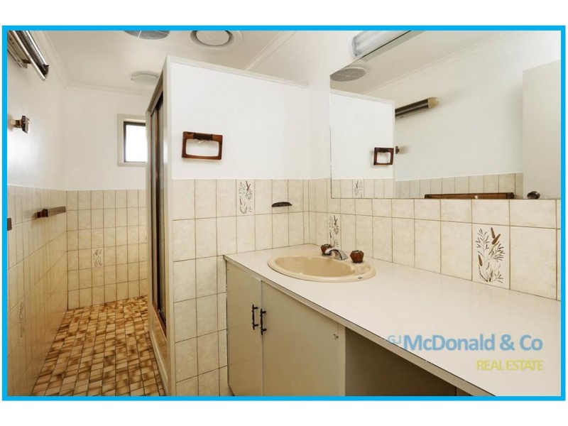 1a Colville Court, Herne Hill VIC 3218