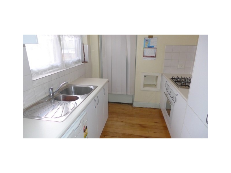 4/70-72 Eastern Beach Rd, Geelong VIC 3220