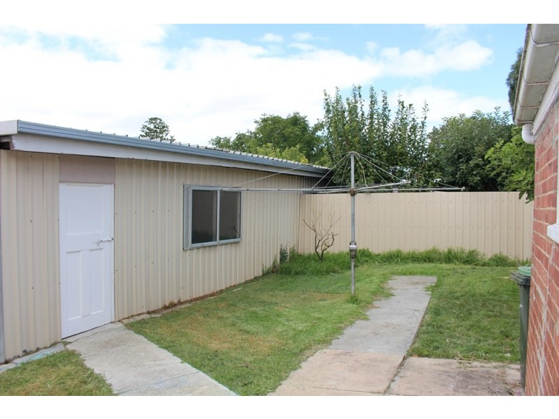 9 Volum Street, Manifold Heights VIC 3218