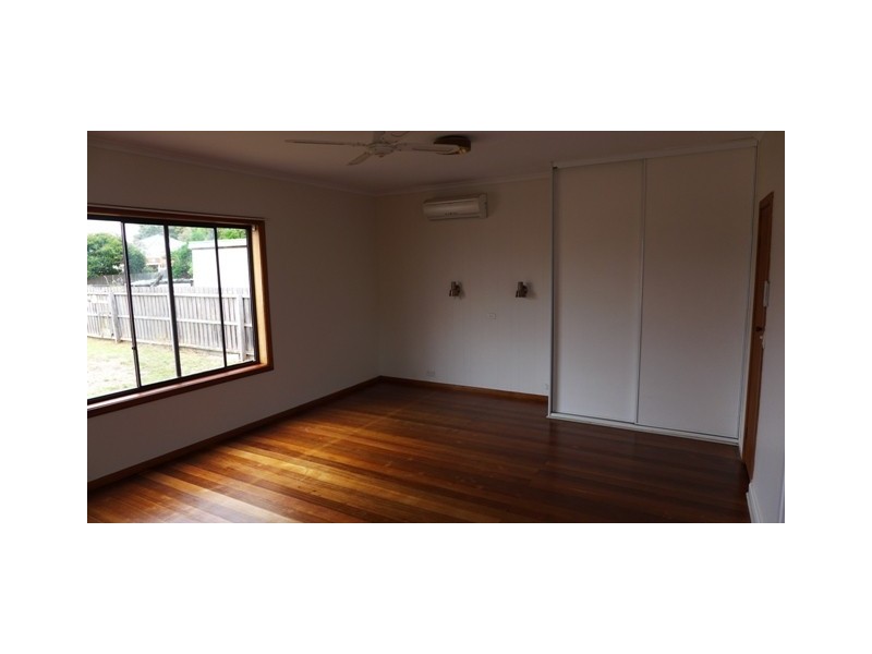 16B Carr Street, Belmont VIC 3216