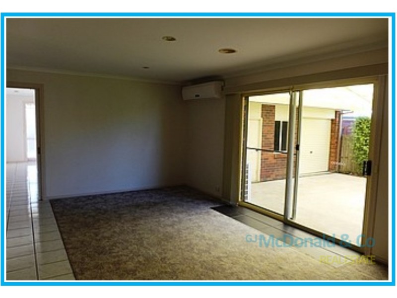11 Willesden Drive, Waurn Ponds VIC 3216