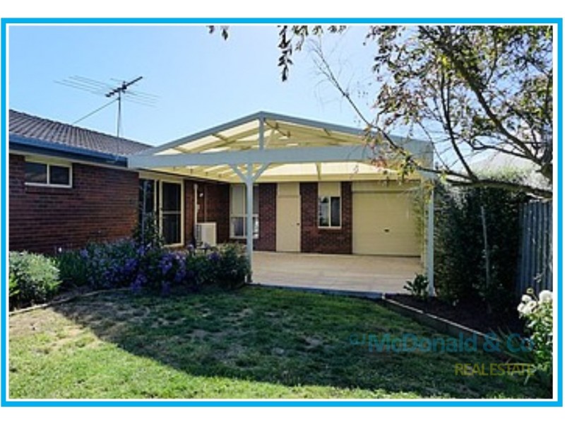 11 Willesden Drive, Waurn Ponds VIC 3216
