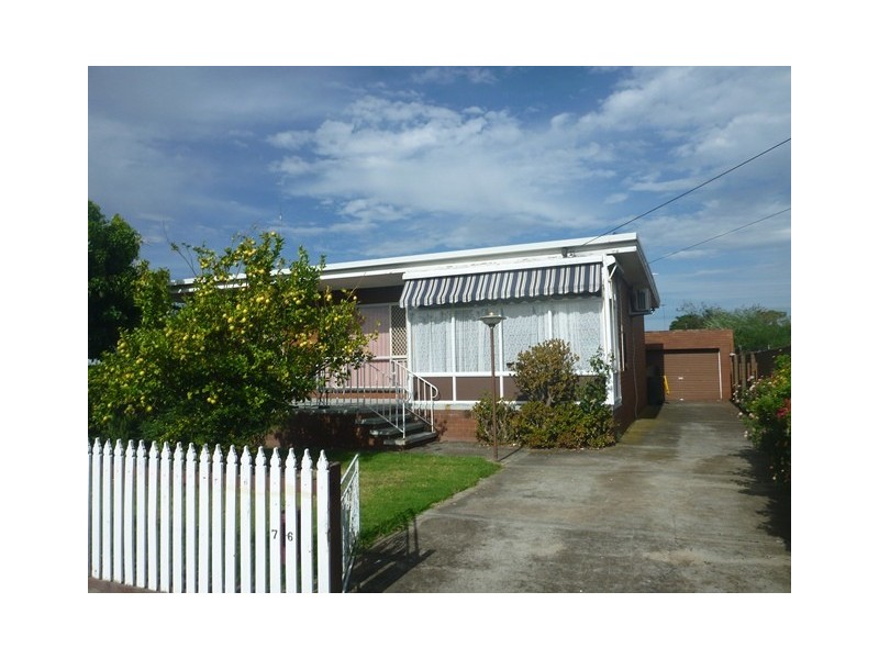 76 Dunloe Avenue, Norlane VIC 3214
