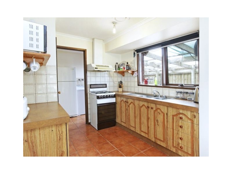 29 Enfield Drive, St Albans Park VIC 3219