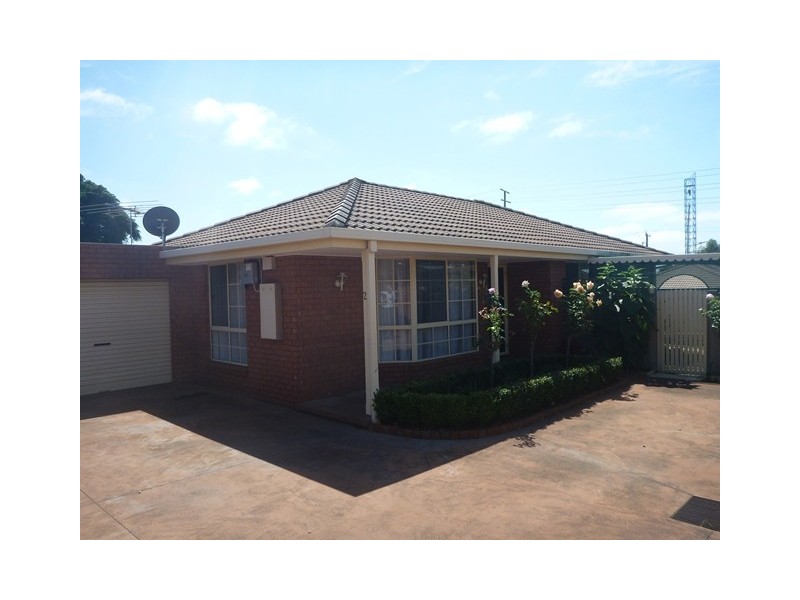 2/1 Ingrid Court, Herne Hill VIC 3218