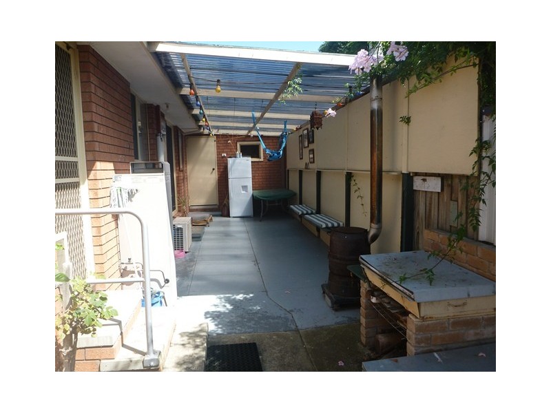 2/1 Ingrid Court, Herne Hill VIC 3218