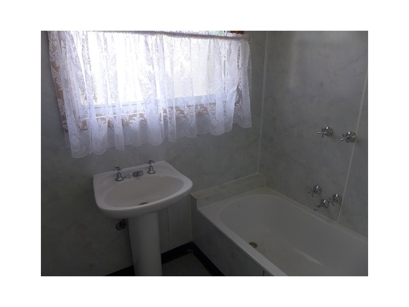 5 Detroit Crescent, Corio VIC 3214