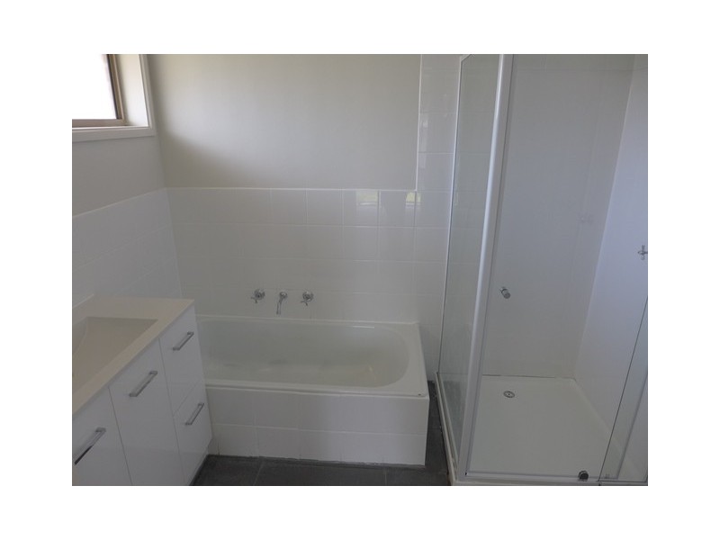 48 Burleigh Drive, Grovedale VIC 3216