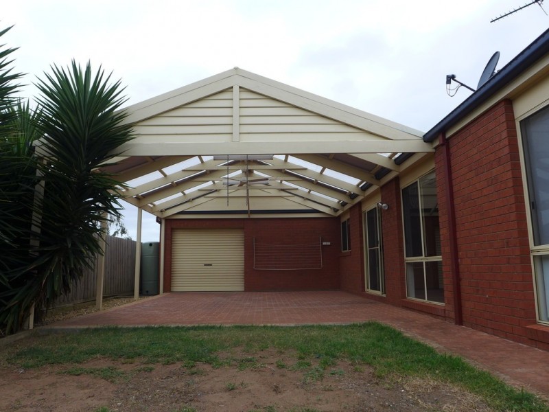 78 Rossack Drive, Waurn Ponds VIC 3216