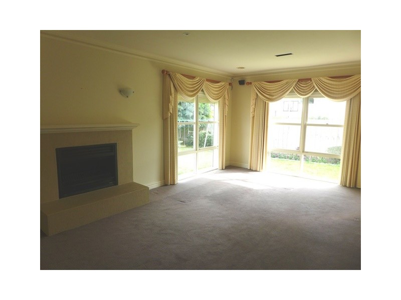 23 Parkland Drive, Hamlyn Heights VIC 3215