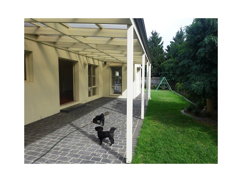 23 Parkland Drive, Hamlyn Heights VIC 3215