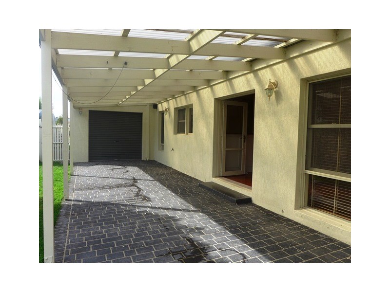 23 Parkland Drive, Hamlyn Heights VIC 3215