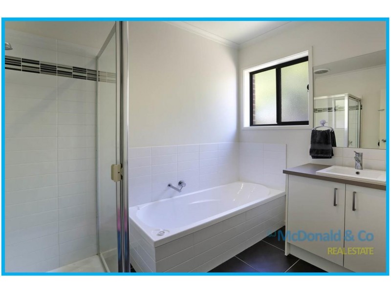 3/1 Linthwaite Close, Highton VIC 3216