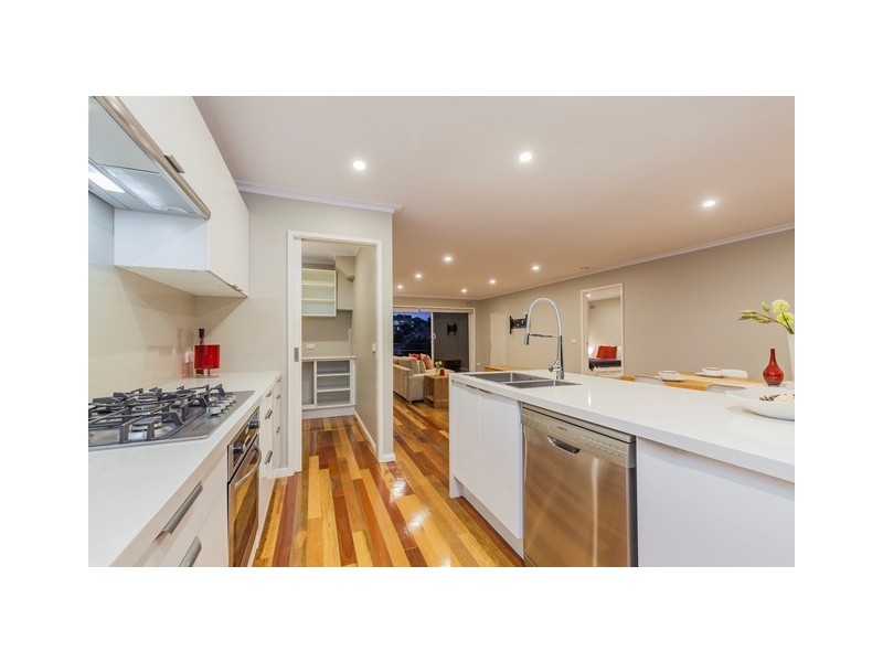 2 Heathfield Court, Newtown VIC 3220