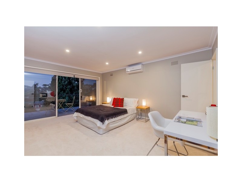 2 Heathfield Court, Newtown VIC 3220