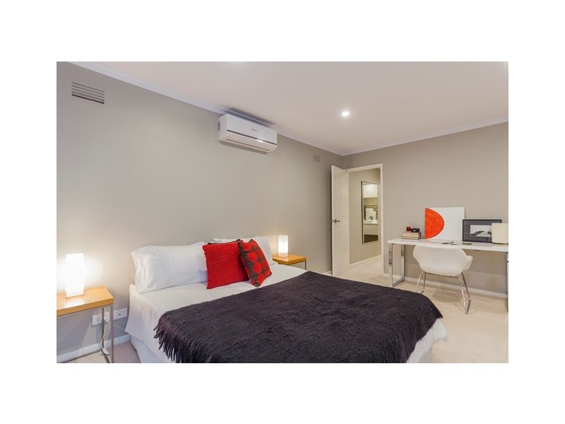 2 Heathfield Court, Newtown VIC 3220