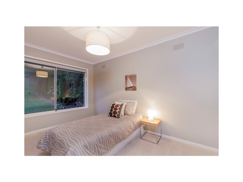 2 Heathfield Court, Newtown VIC 3220