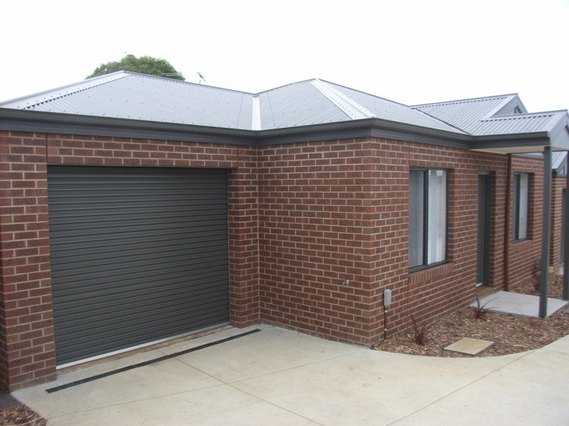 2/1 Linthwaite Close, Highton VIC 3216