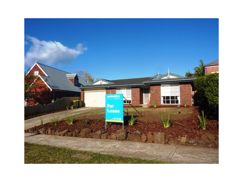 11 Willesden Drive, Waurn Ponds VIC 3216