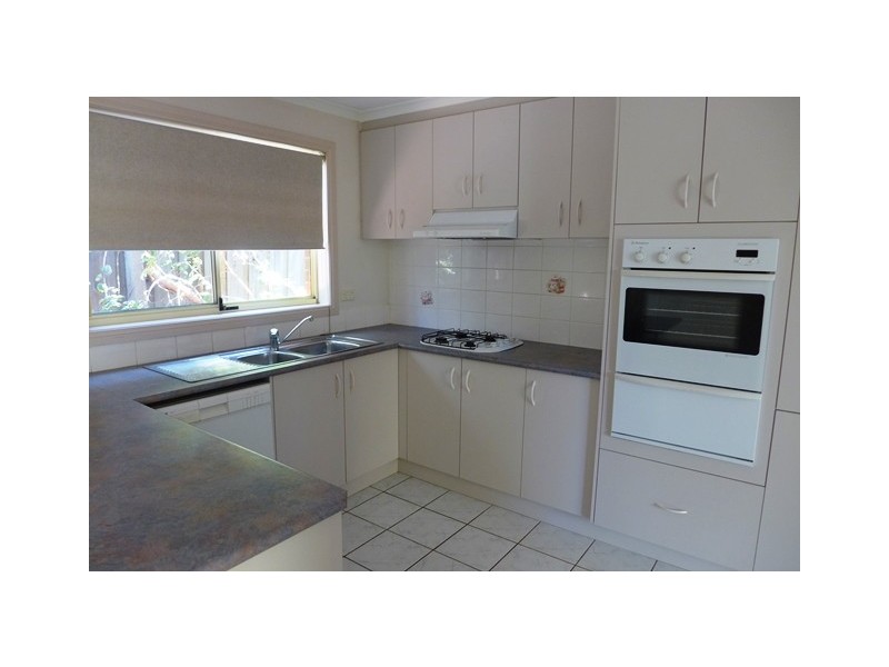 11 Willesden Drive, Waurn Ponds VIC 3216