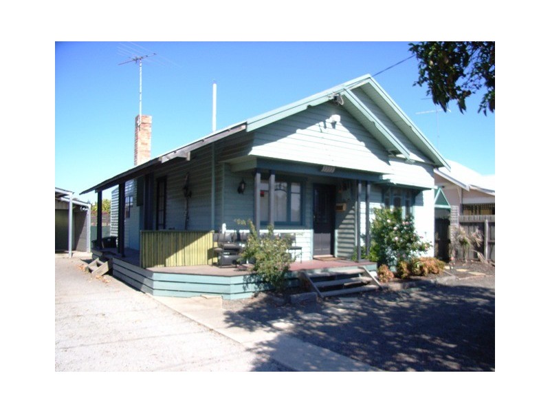 35 Tucker Street, Breakwater VIC 3219