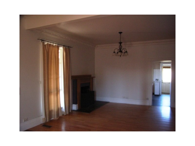 35 Tucker Street, Breakwater VIC 3219