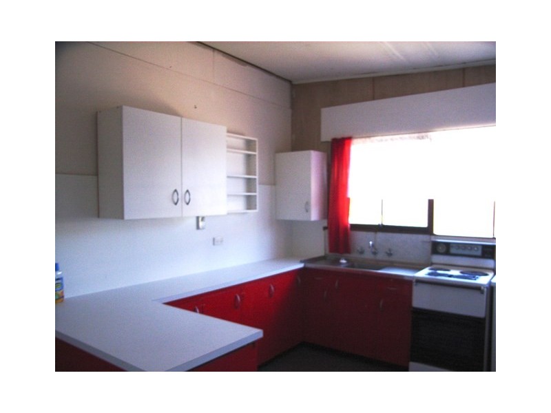 35 Tucker Street, Breakwater VIC 3219