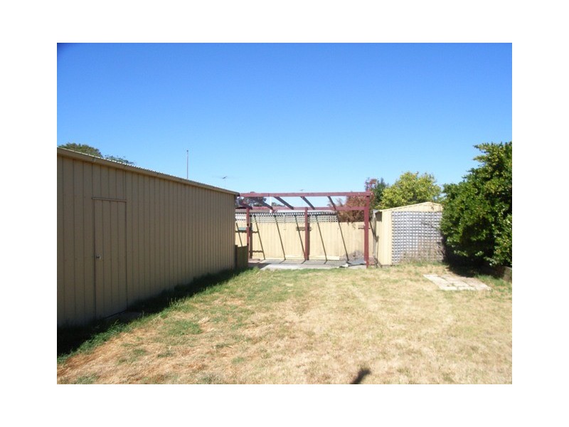 35 Tucker Street, Breakwater VIC 3219