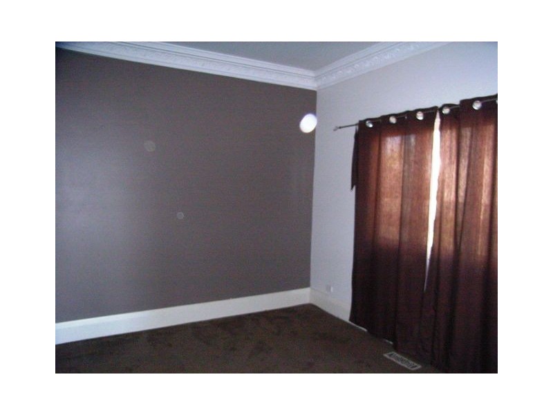 35 Tucker Street, Breakwater VIC 3219