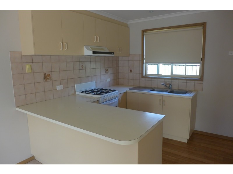 2/21 Glastonbury Drive, Highton VIC 3216