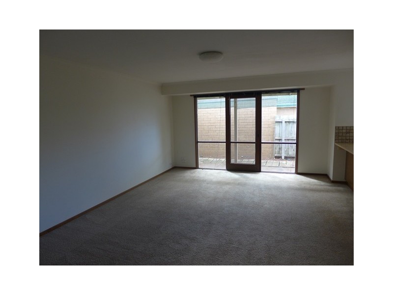 3/115 Queenscliff Road, Newcomb VIC 3219