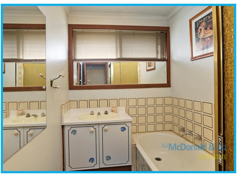 6 Waterford Avenue, Norlane VIC 3214