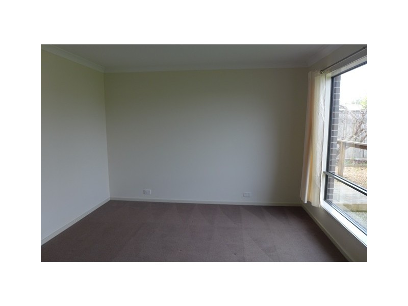 1/180 Grove Road, Grovedale VIC 3216