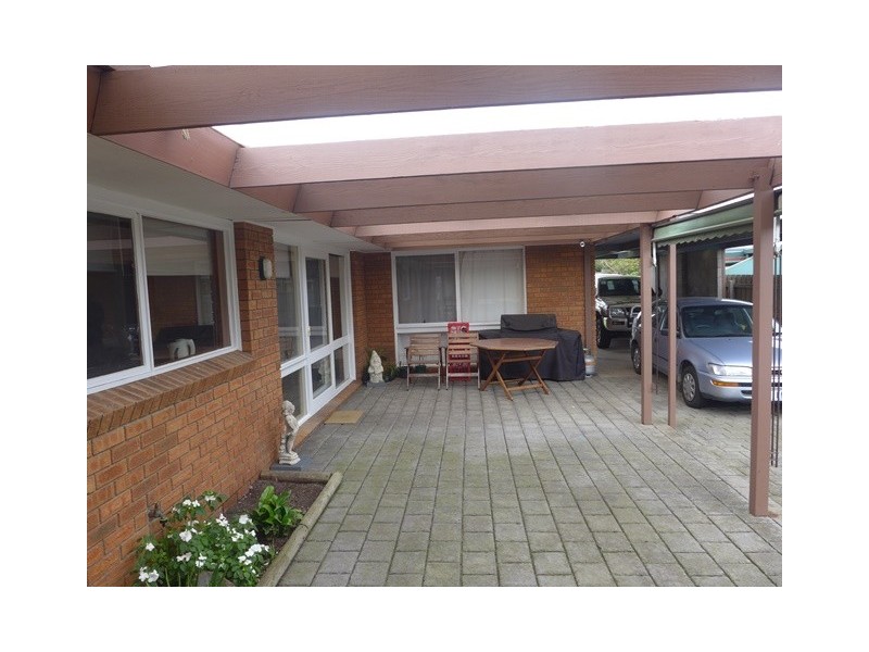 16 Westmoreland Street, St Albans Park VIC 3219