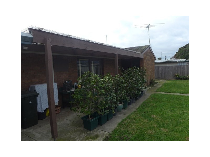 16 Westmoreland Street, St Albans Park VIC 3219