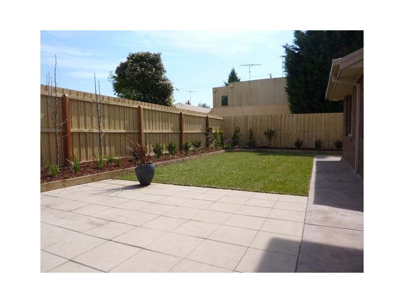 50 Saffron Street, Newtown VIC 3220