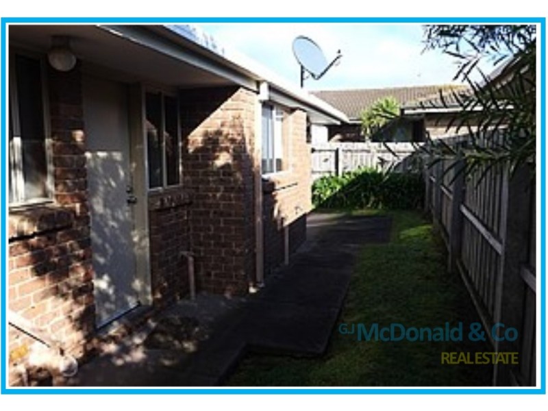 2/4 Wingarra Drive, Grovedale VIC 3216