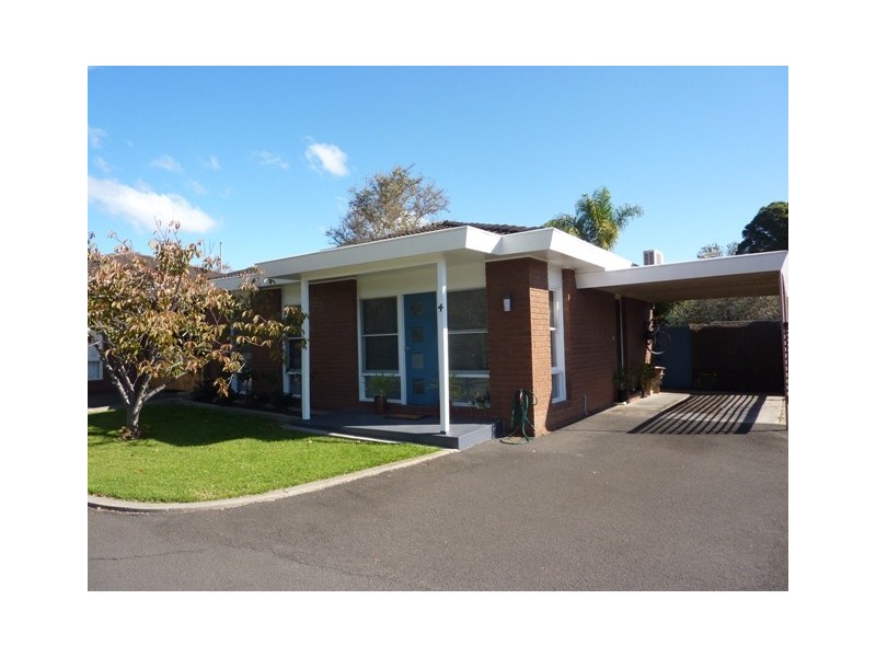 4/92 Aphrasia Street, Newtown VIC 3220