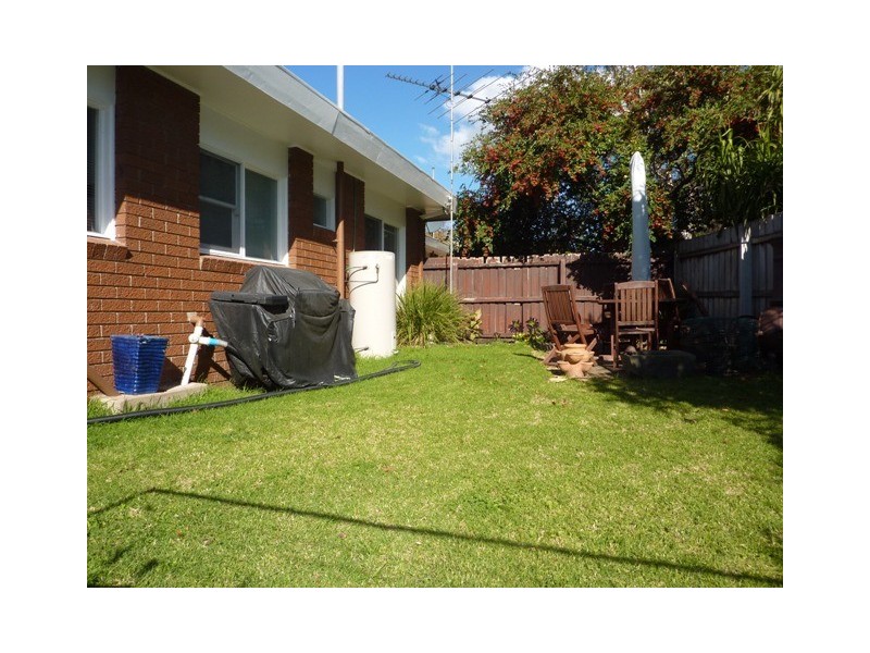 4/92 Aphrasia Street, Newtown VIC 3220