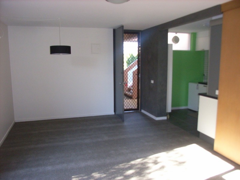 4/2 Aphrasia Street, Newtown VIC 3220