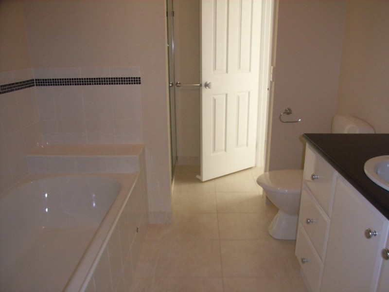 1/207 Torquay Road, Grovedale VIC 3216