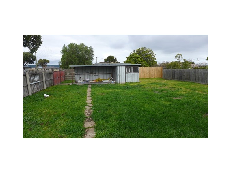 15 Yooringa Avenue, Norlane VIC 3214