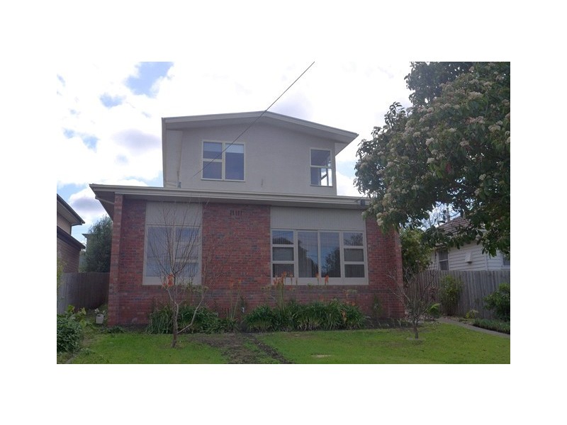 4 Camden Road, Newtown VIC 3220