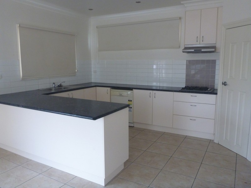 56 Strong Street, Breakwater VIC 3219