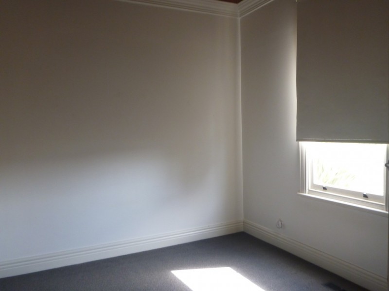 56 Strong Street, Breakwater VIC 3219