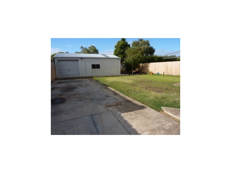 16 Hilltop Street, Herne Hill VIC 3218