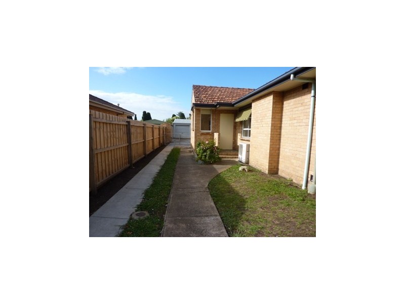 16 Hilltop Street, Herne Hill VIC 3218