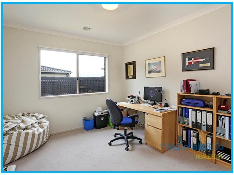 17 Yeoman Crescent, Leopold VIC 3224